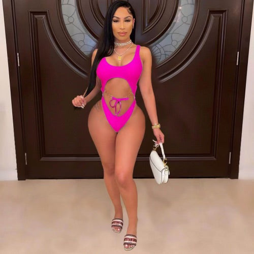 She’s a 10 one piece swimsuit