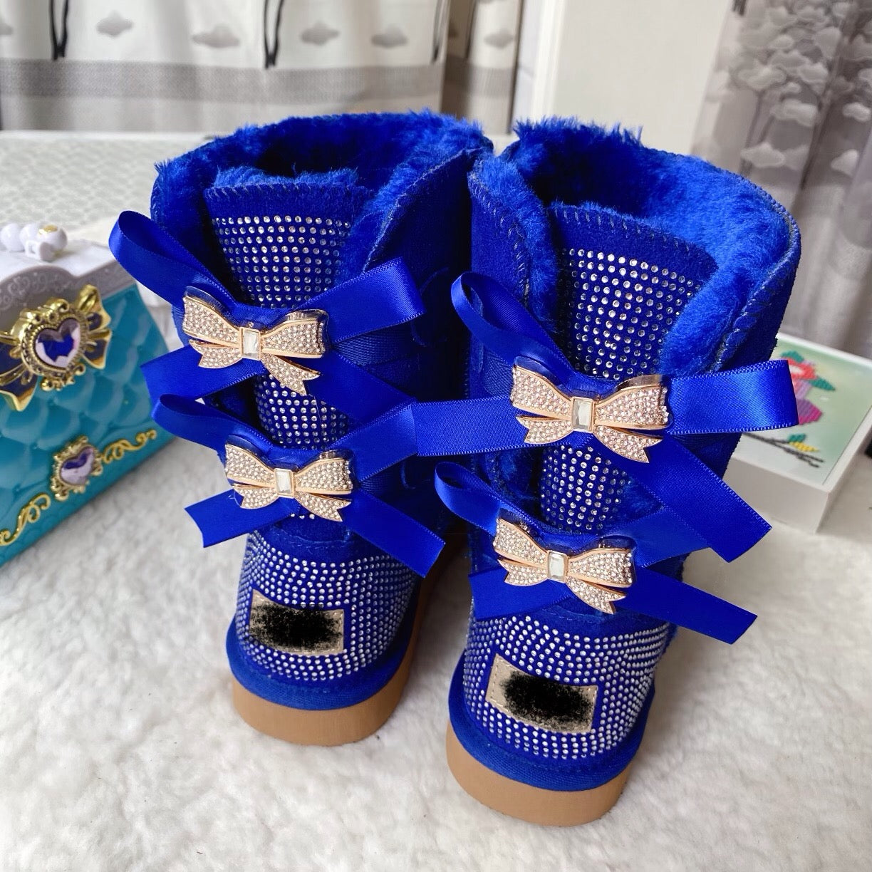 Women’s Dazzle Bailey Bow
